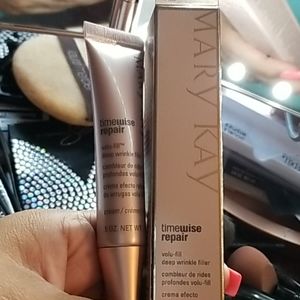 Mary Kay Volu-Fill Deep Wrinkle Filler